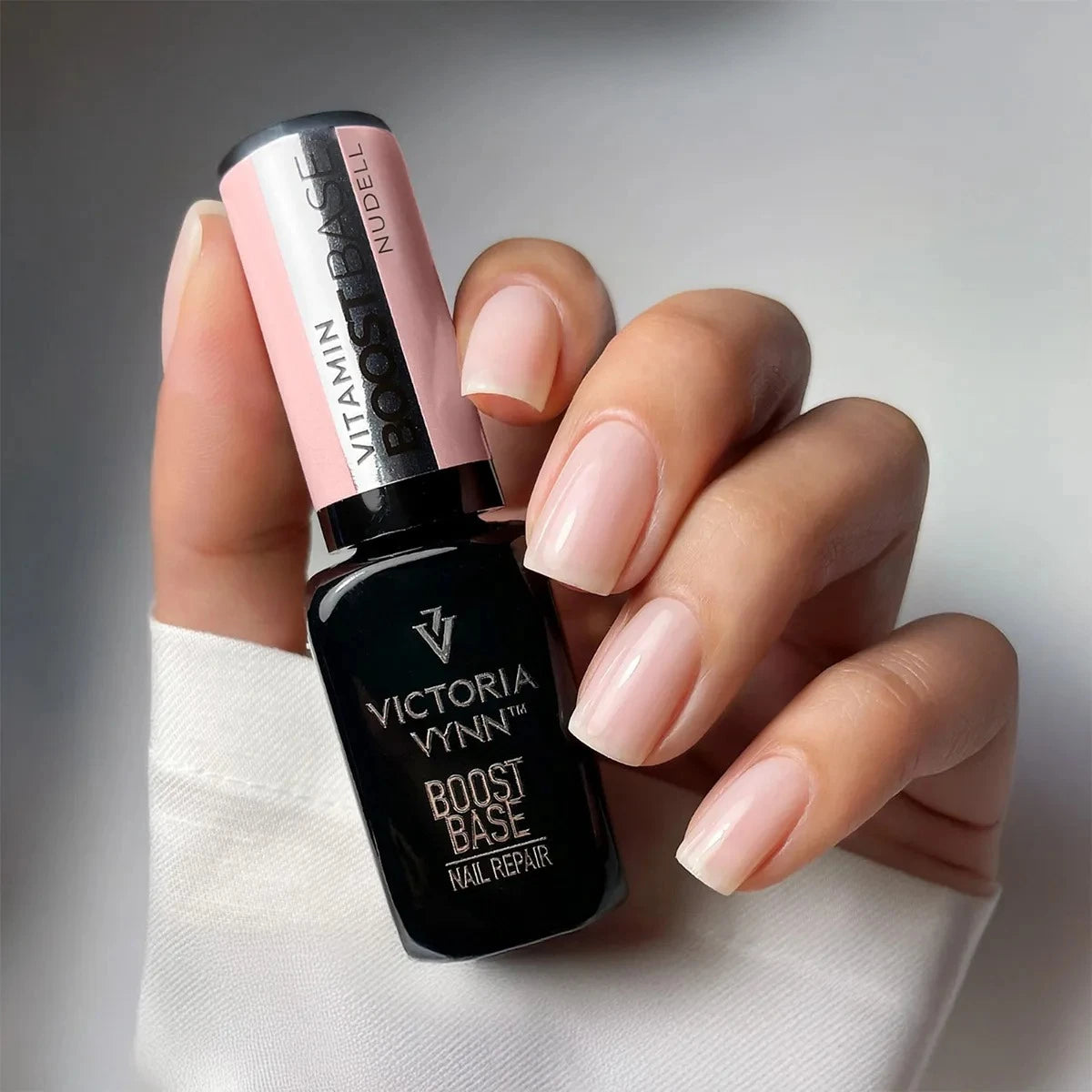 Victoria Vynn Vitamin Boost rubber base Nudell 8ml