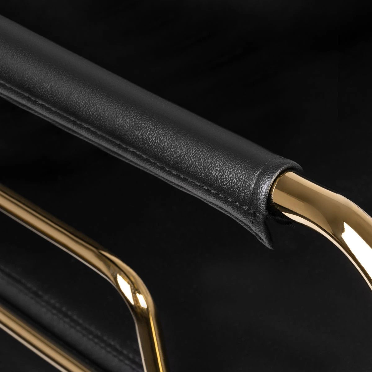 Hairdressing chair GABBIANO PRATO GOLD - BLACK