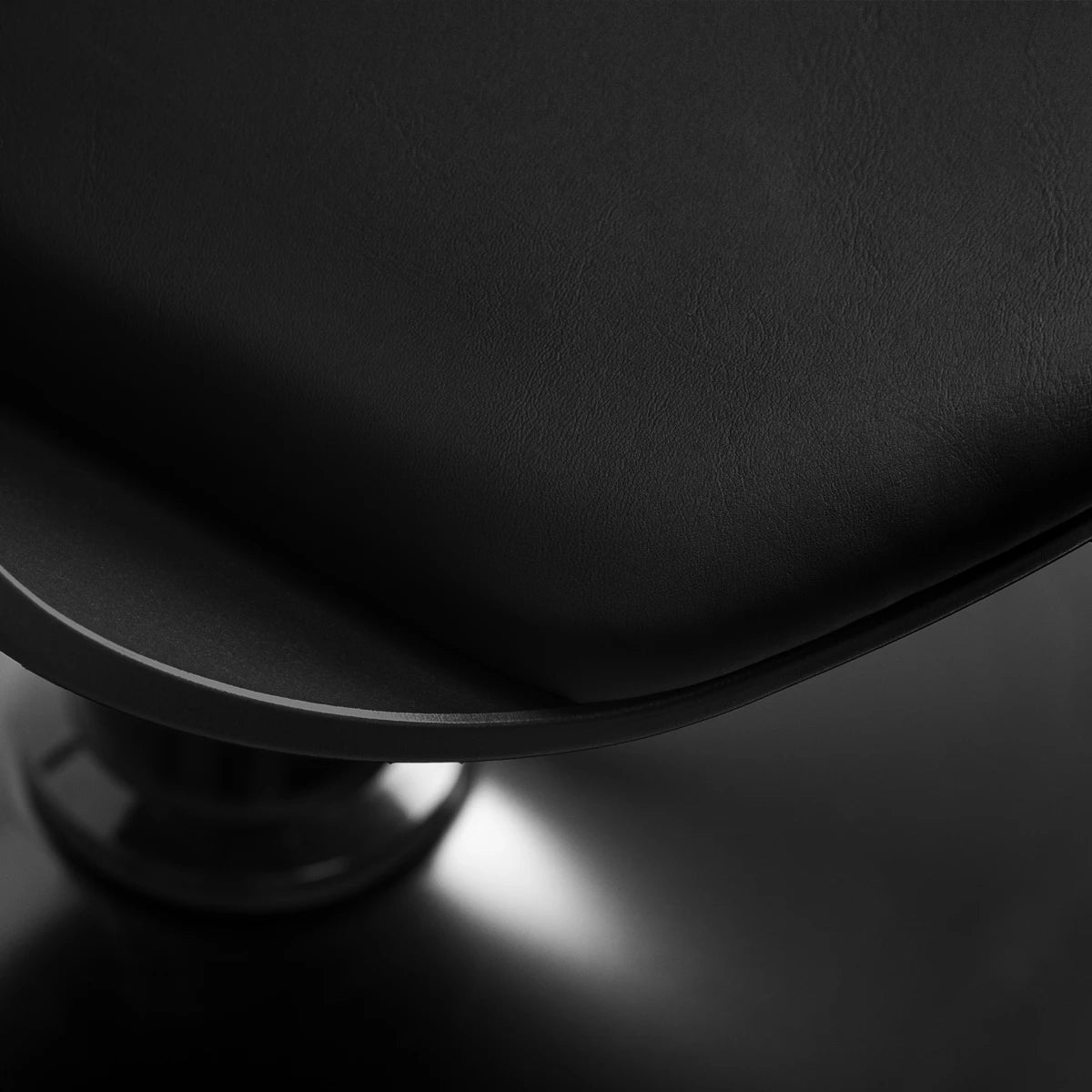 Hair System Halo frisörstol svart