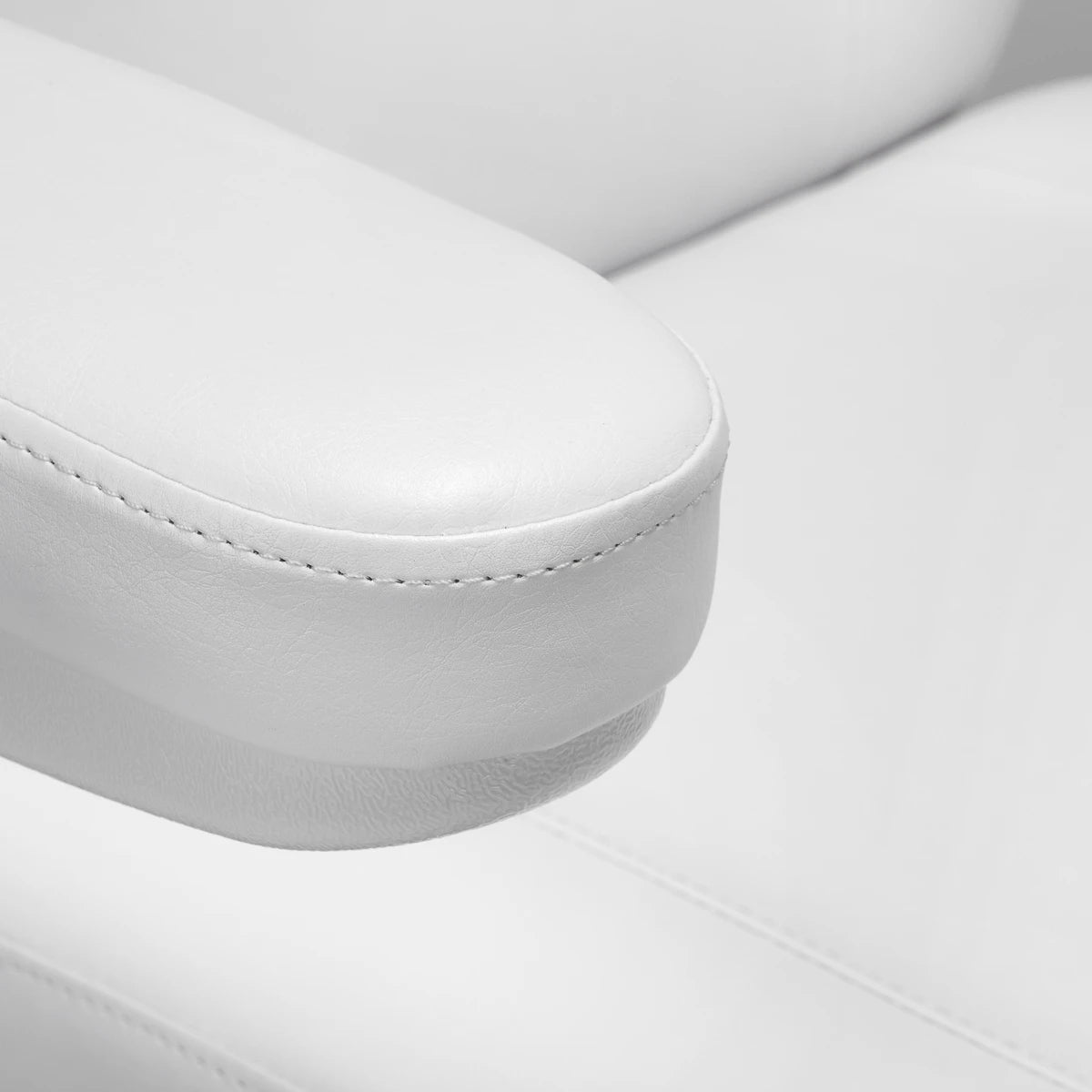 SILLON CLASSIC PEDI fotvårdsstol, 3 motorer, vit med fotavlastning
